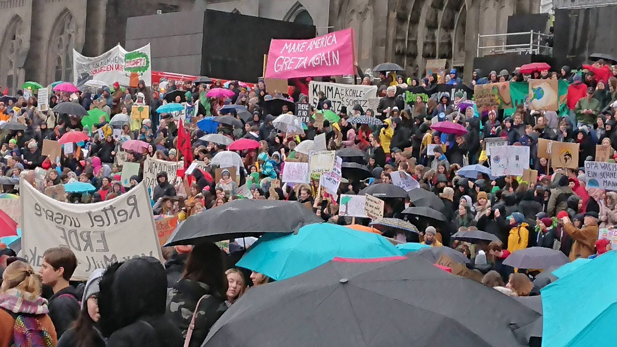 Zehntausende demonstrieren beim Klimastreik