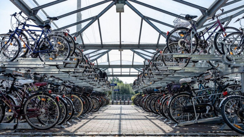 Fahrradparken an Bahnhöfen