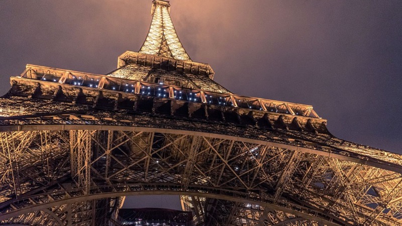Nachhaltig: Honeywell kühlt den Eiffelturm
