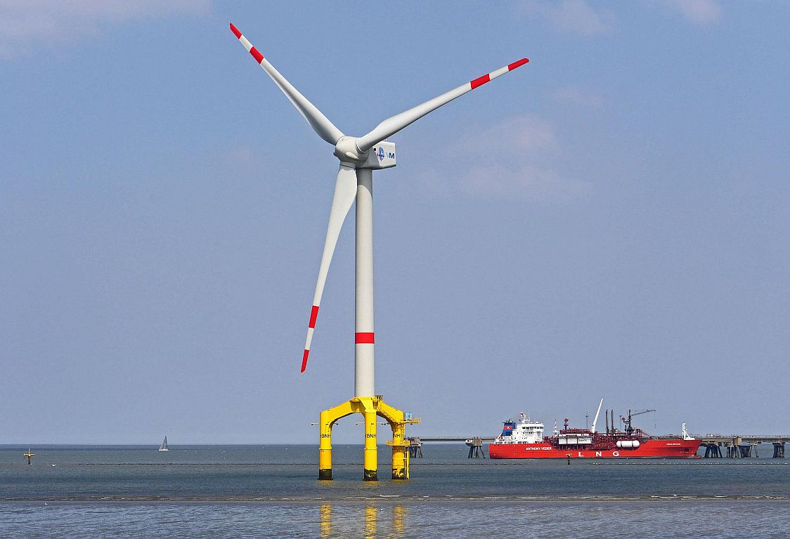 Windkraft-Boom überm Meer