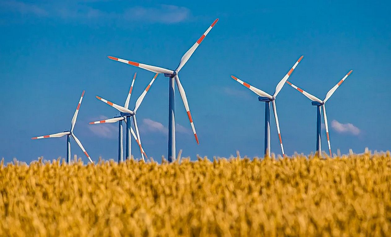 Windräder überholen Kohlekraftwerke