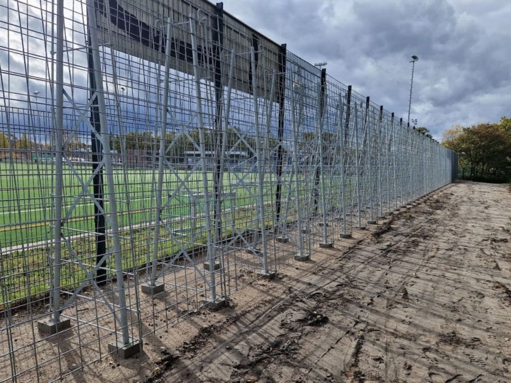 Nachhaltiger Lärmschutz: Grün wie Stadionrasen