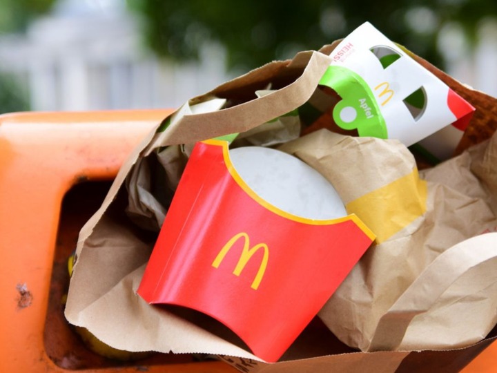 120 Städte mit Interesse an Verpackungssteuer