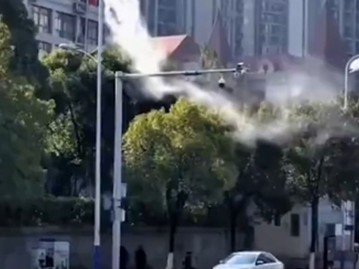 China: Mit Nebel vom Dach gegen Extremhitze