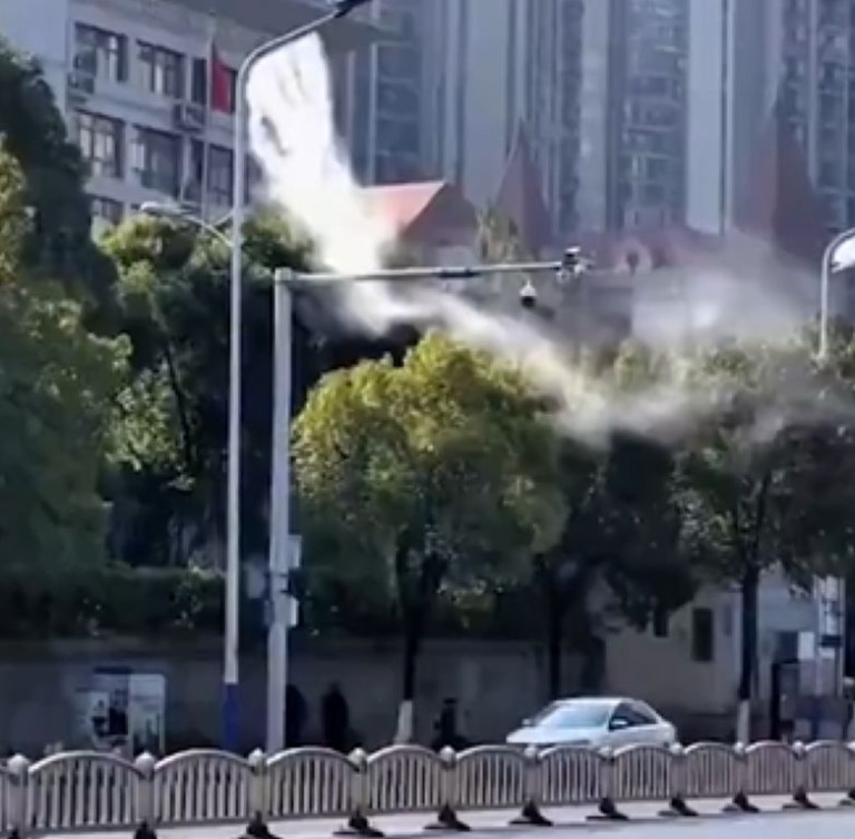China: Mit Nebel vom Dach gegen Extremhitze